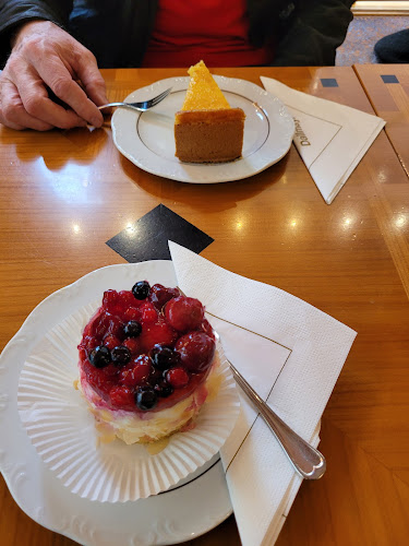 Comentarii opinii despre Wilhelm Feyler Hoflieferant Bayer. Lebkuchen- u. Feingebäckmanufaktur