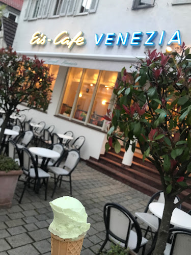 Opinii despre Eiscafé Venezia în Metzingen - Gastronomie und Hotellerie