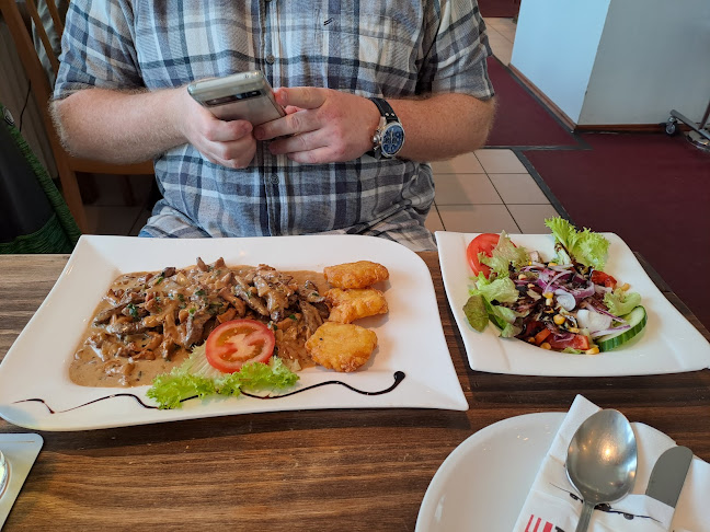 Lilienthalpl. 4, 38108 Braunschweig