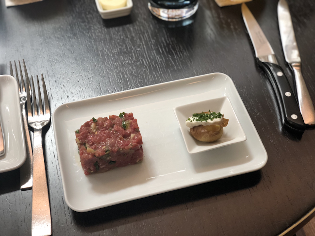 [m]eatery restaurant & botanist bar Hamburg