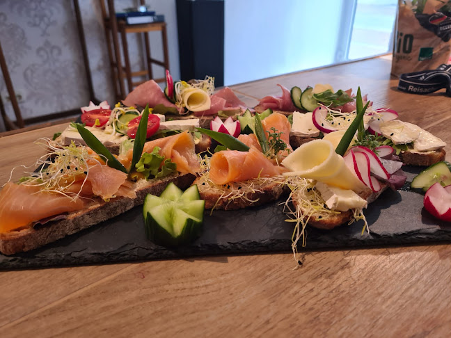 Cinderella‘s Café Bubbletea & Bubblewaffle