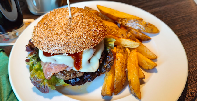 Opinii despre Ratskeller în Tübingen - Gastronomie und Hotellerie