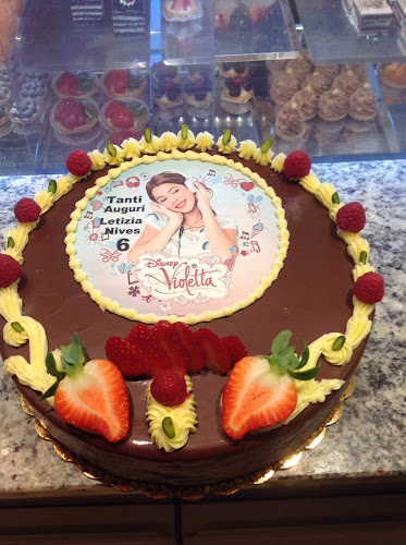 Eiscafé & Konditorei Capri