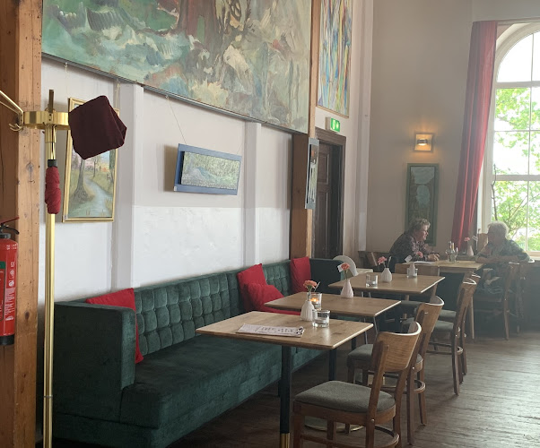 An d. Rennweide 46, 26316 Varel