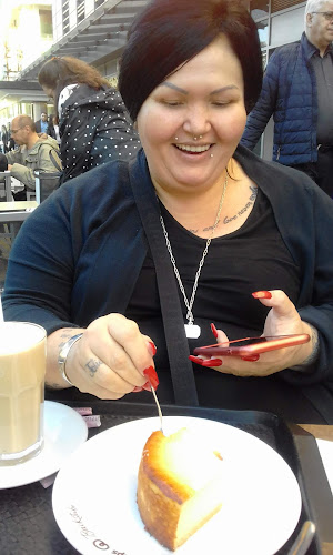 Opinii despre Café Bar Shisha Lounge Multi Kulti 2 în Mannheim - Gastronomie und Hotellerie