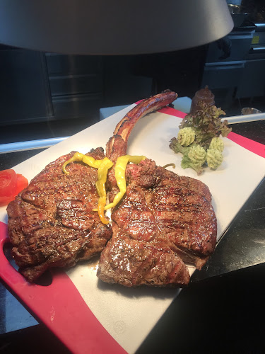 Comentarii opinii despre Friend's Burger Saloon