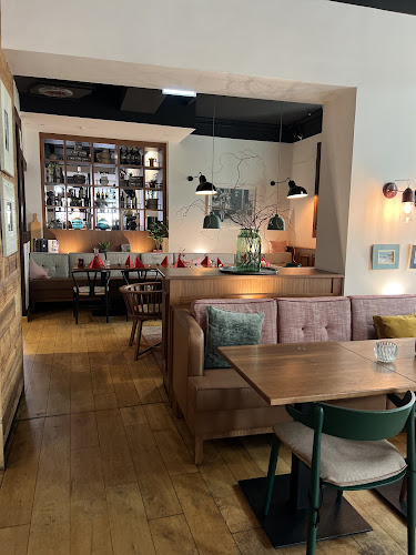 Comentarii opinii despre Piccanti, Cafe, Pizzeria, Bar Restaurant