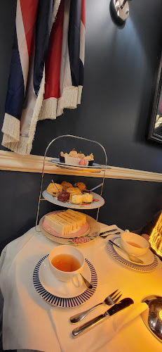 Opinii despre Eaton Place Café und Tearoom în Hamburg - Gastronomie und Hotellerie