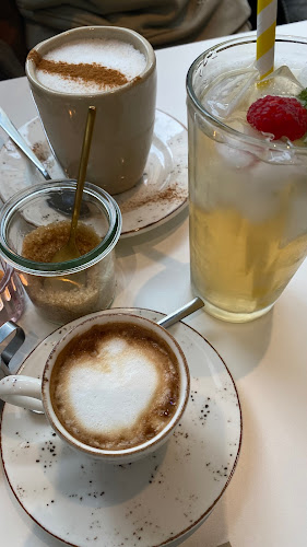 Comentarii opinii despre SUNDAYS