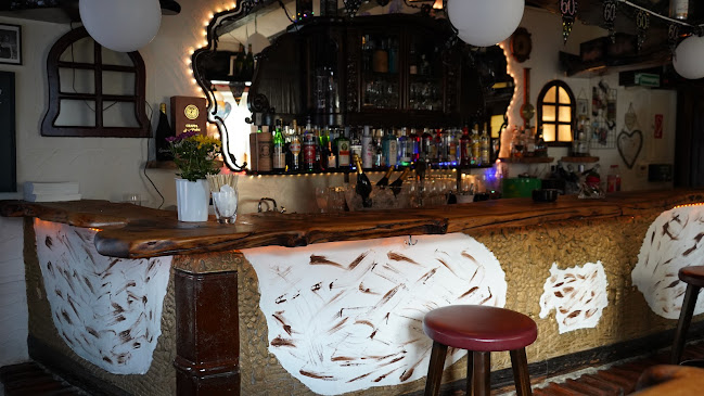 Piccolo Bar - Gastronomie und Hotellerie