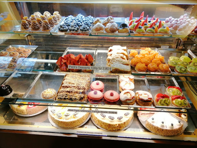 Comentarii opinii despre Eiscafé & Konditorei Capri