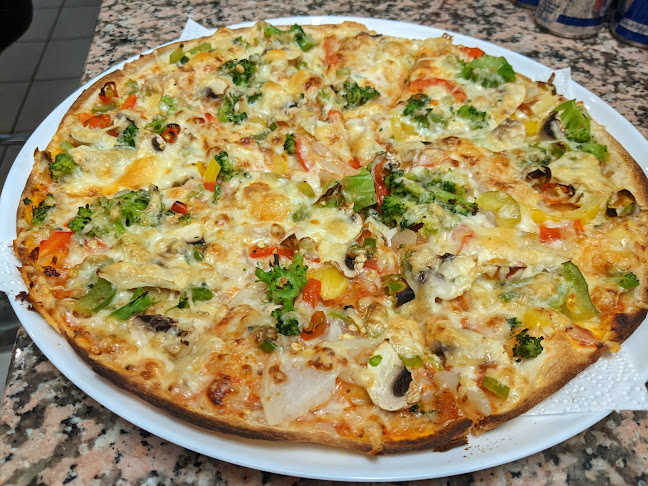 Opinii despre Top Pizza Heimservice în Augsburg - Gastronomie und Hotellerie