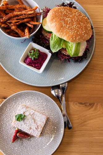 Opinii despre AKAFÖ Rote Bete în Bochum - Gastronomie und Hotellerie