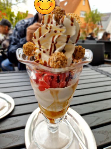 Eiscafé Tre Rose - Gastronomie und Hotellerie