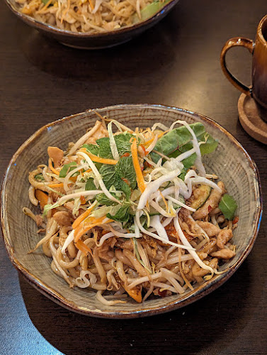 MAMA & PAPA TAI - Gastronomie und Hotellerie