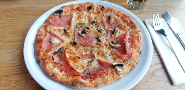 Opinii despre La Ponte Restaurant în Hamburg - Gastronomie und Hotellerie