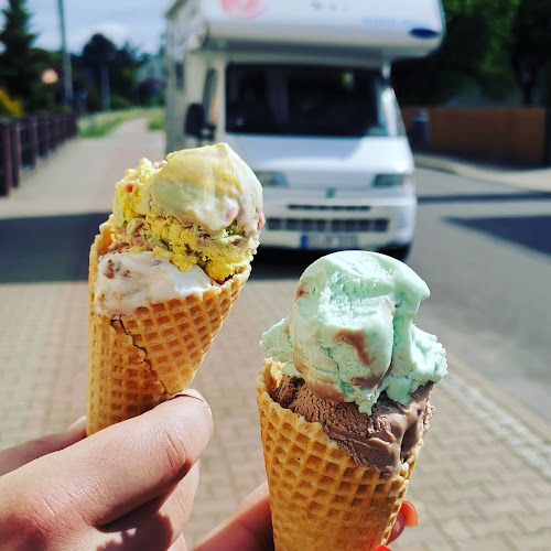 Opinii despre Eiscafé Hoppe în Niederfrohna - Gastronomie und Hotellerie