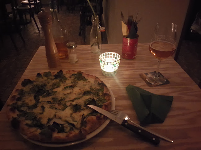 Opinii despre Pizzeria Farina în Berlin - Gastronomie und Hotellerie