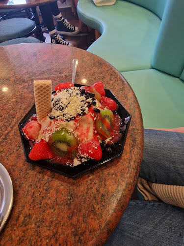 Opinii despre Eiscafé Del Longo în Ennepetal - Gastronomie und Hotellerie