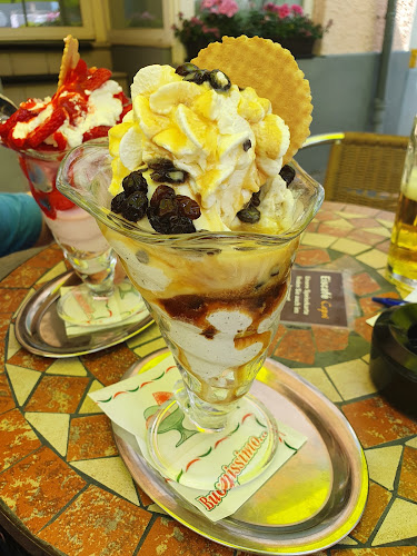 Eiscafé Capri - Gastronomie und Hotellerie