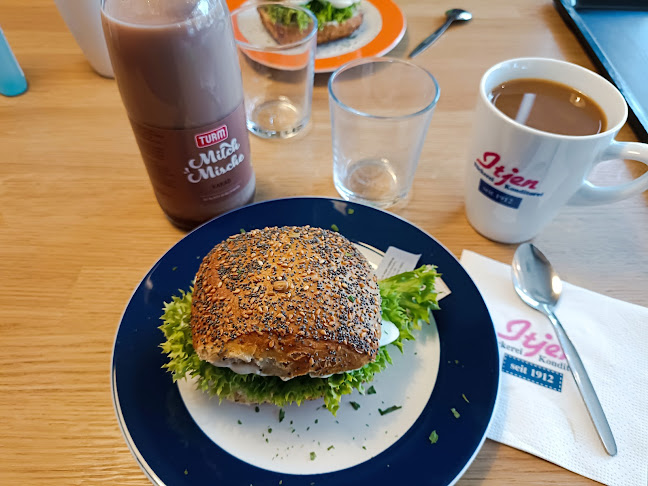 Opinii despre Bäckerei und Konditorei Jörg Itjen e.K. în Cuxhaven - Gastronomie und Hotellerie