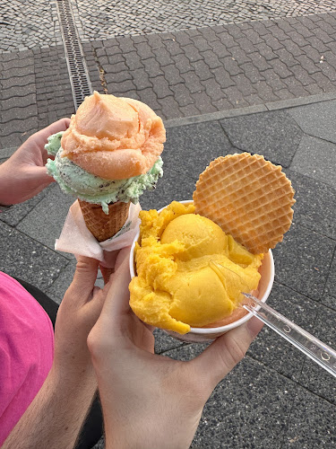 Teltower Damm 24, 14169 Berlin