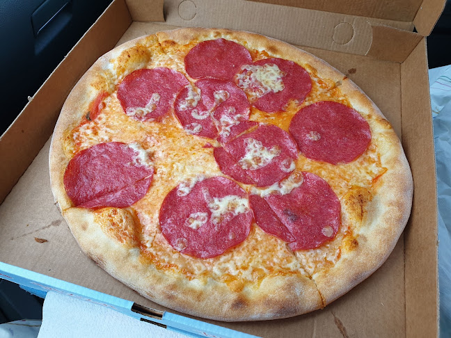 Pizzeria " Zur Laterne " - Gastronomie und Hotellerie