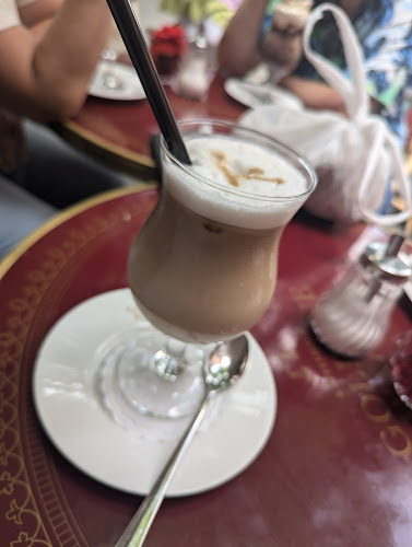 Kaffeehaus Goldene Waage - Gastronomie und Hotellerie