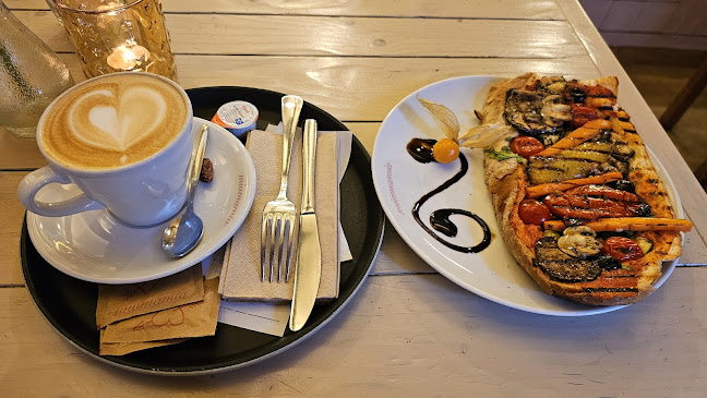 Comentarii opinii despre miamamia am stern