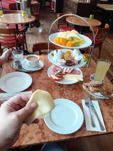 Brasserie Dostojewskij - Gastronomie und Hotellerie