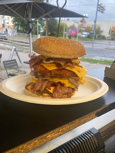 Opinii despre Burgerimbiss-Hannover în Hannover - Gastronomie und Hotellerie