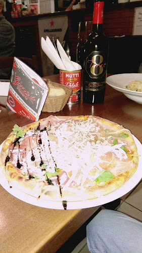 Comentarii opinii despre Gino's Pizzeria