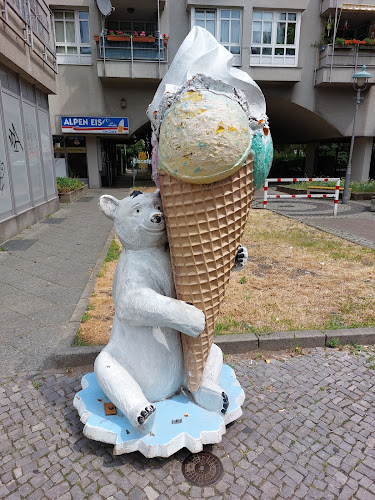 Opinii despre Eissalon Alpen-Eis în Berlin - Gastronomie und Hotellerie