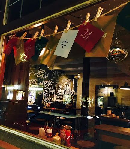 BOTTLES‘N‘BURGERS - Gastronomie und Hotellerie