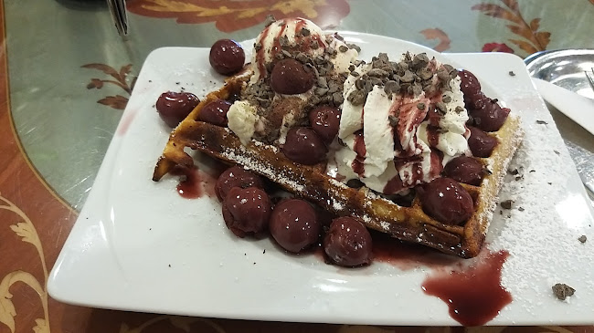 Opinii despre Eiscafe Pizzeria Martino în Neustadt am Rübenberge - Gastronomie und Hotellerie