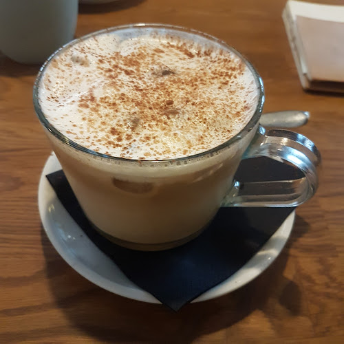 Opinii despre Café Fama în Weimar - Gastronomie und Hotellerie