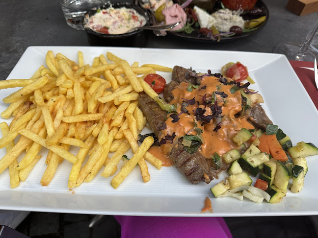 Plaka Restaurant - Gastronomie und Hotellerie