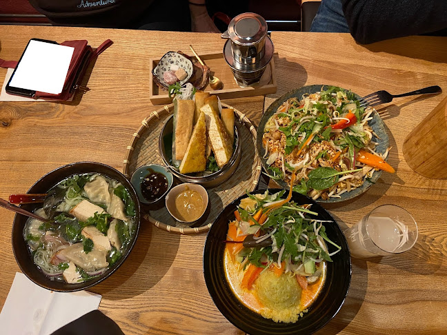 Comentarii opinii despre MAMA & PAPA TAI