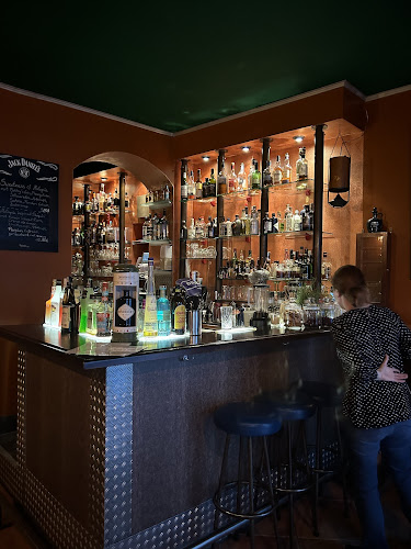 Frank's Bar - Gastronomie und Hotellerie