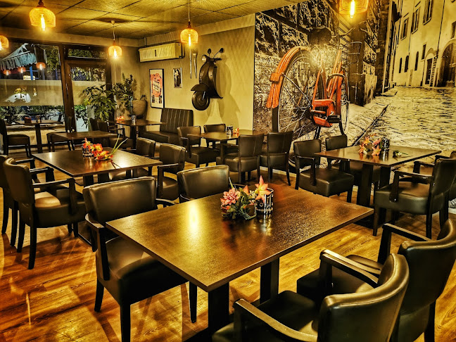 Pizzeria La Strada 6