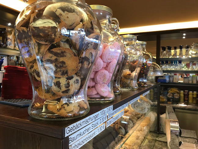 Eiscafé & Konditorei Capri - Hattersheim am Main