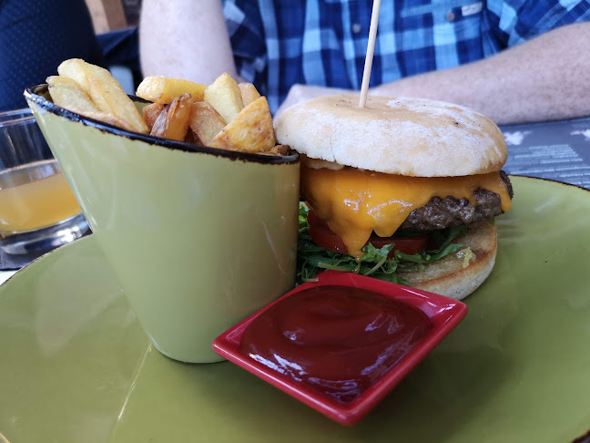 Am Hexenturm 9, 65510 Idstein