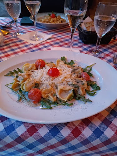 Opinii despre Restaurant Nepomuk în Berlin - Gastronomie und Hotellerie