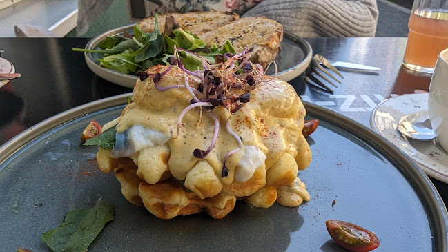 Comentarii opinii despre SUNDAYS