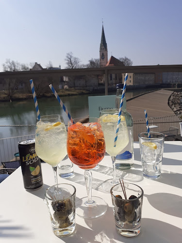 Comentarii opinii despre fiume Sommerbar