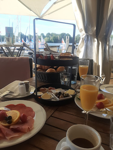 Comentarii opinii despre Se[h]restaurant am Bootshafen