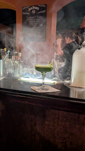 Frank's Bar - Gastronomie und Hotellerie