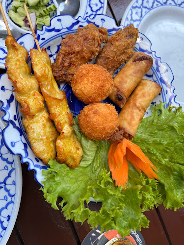 Thai Ja-Röen - Gastronomie und Hotellerie