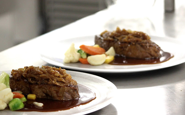 Opinii despre Restaurant 100 GRAD Ulm în Ulm - Gastronomie und Hotellerie