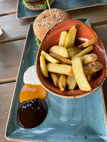 HANS IM GLÜCK - ESSEN Kennedyplatz - Gastronomie und Hotellerie